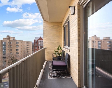 4600 Connecticut Avenue Nw - Photo Thumbnail 7