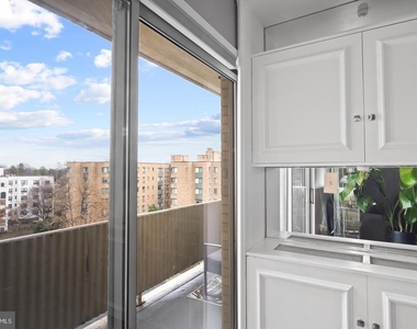 4600 Connecticut Avenue Nw - Photo Thumbnail 5