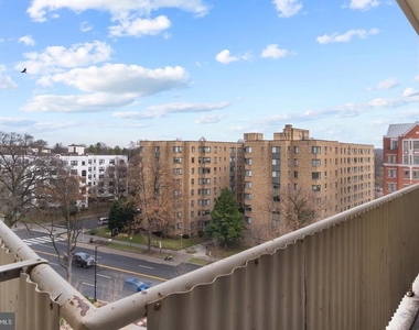 4600 Connecticut Avenue Nw - Photo Thumbnail 6
