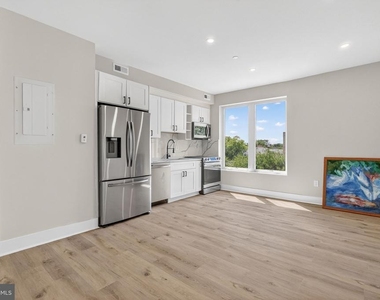 1915 Benning Road Ne - Photo Thumbnail 4