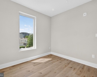 1915 Benning Road Ne - Photo Thumbnail 13