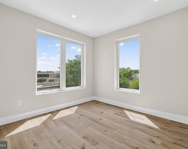1915 Benning Road Ne - Photo Thumbnail 11
