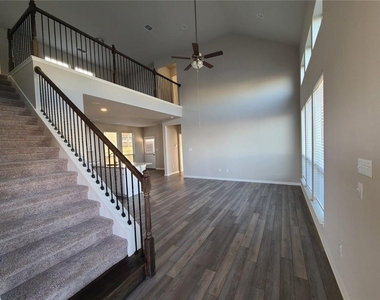 3201 College Park Dr - Photo Thumbnail 8