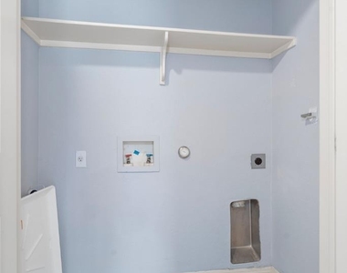 6810 Deatonhill Dr - Photo Thumbnail 15