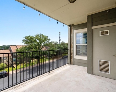 6810 Deatonhill Dr - Photo Thumbnail 17