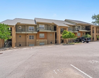 6810 Deatonhill Dr - Photo Thumbnail 20
