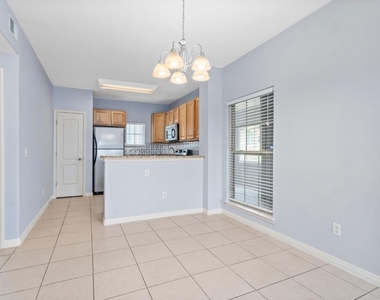 6810 Deatonhill Dr - Photo Thumbnail 4
