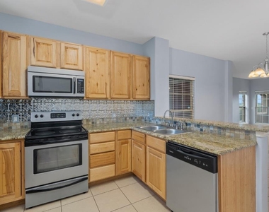 6810 Deatonhill Dr - Photo Thumbnail 6