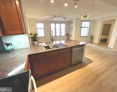 400 Massachusetts Avenue Nw - Photo Thumbnail 4