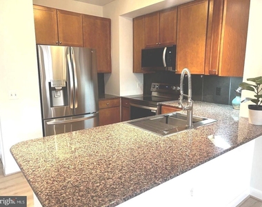 400 Massachusetts Avenue Nw - Photo Thumbnail 6