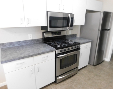 1104 Winecup Ct - Photo Thumbnail 18