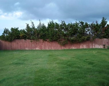 348 Stone View Trl - Photo Thumbnail 23