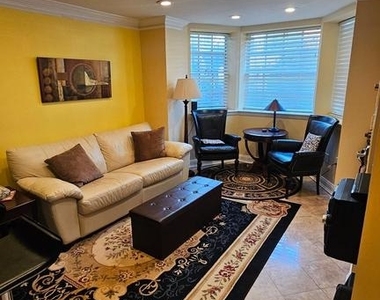 1714 Corcoran Street Nw - Photo Thumbnail 15