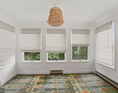 3273 Worthington Street Nw - Photo Thumbnail 6