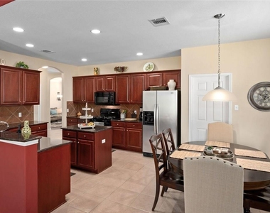 153 Crizer Ct - Photo Thumbnail 6