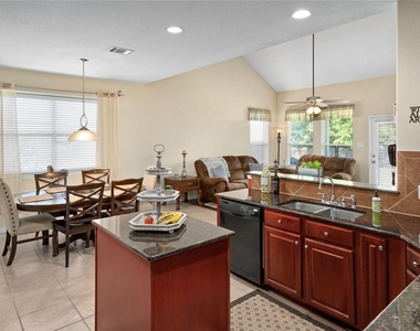 153 Crizer Ct - Photo Thumbnail 9