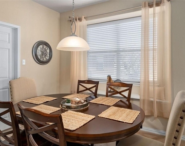 153 Crizer Ct - Photo Thumbnail 10