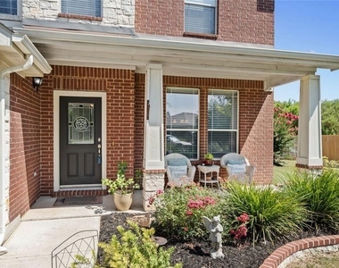 153 Crizer Ct - Photo Thumbnail 1