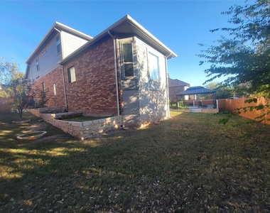 340 Cross Timbers Dr - Photo Thumbnail 28