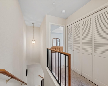 1310 W Parmer Ln - Photo Thumbnail 15