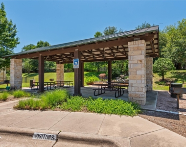 1310 W Parmer Ln - Photo Thumbnail 23
