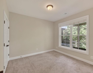 2942 Templehof Ct - Photo Thumbnail 40