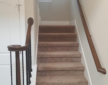 1015 Boatswain Way - Photo Thumbnail 10