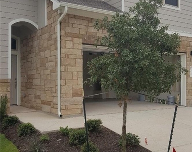 1015 Boatswain Way - Photo Thumbnail 1