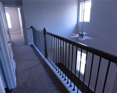 1015 Boatswain Way - Photo Thumbnail 17