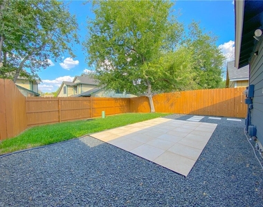 11908 Sunhillow Bnd - Photo Thumbnail 24