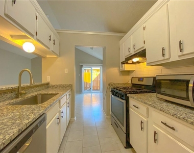 11908 Sunhillow Bnd - Photo Thumbnail 9