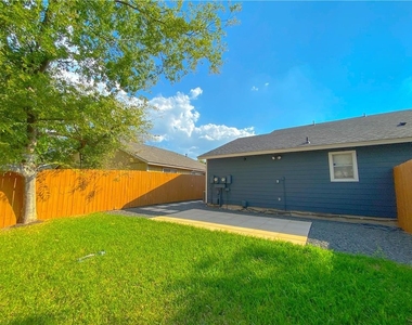 11908 Sunhillow Bnd - Photo Thumbnail 23