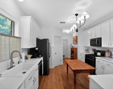 300 N Carriage Hills Dr - Photo Thumbnail 6