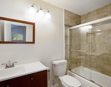 11901 Swearingen Dr - Photo Thumbnail 15