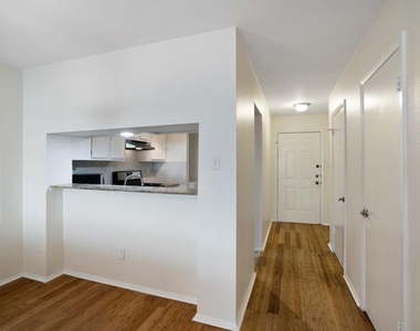 11901 Swearingen Dr - Photo Thumbnail 2