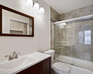 11901 Swearingen Dr - Photo Thumbnail 12