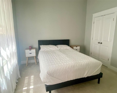 13501 Metric Blvd - Photo Thumbnail 5