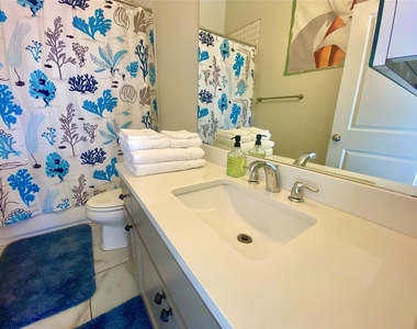 13501 Metric Blvd - Photo Thumbnail 6