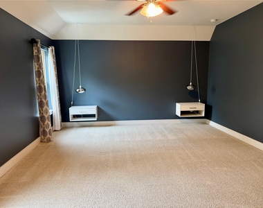 13501 Metric Blvd - Photo Thumbnail 25