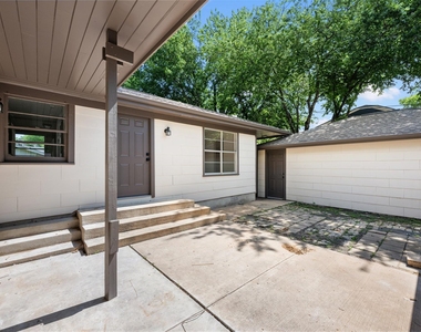 1711 S Main St - Photo Thumbnail 32