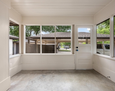 1711 S Main St - Photo Thumbnail 24