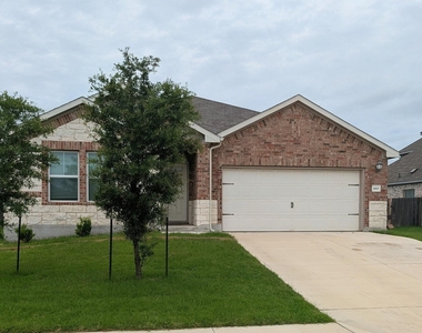 1015 Bluejack Way - Photo Thumbnail 1
