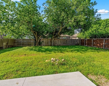 1209 Apollo Cir - Photo Thumbnail 21