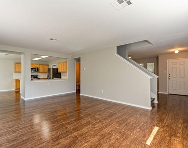 1209 Apollo Cir - Photo Thumbnail 2
