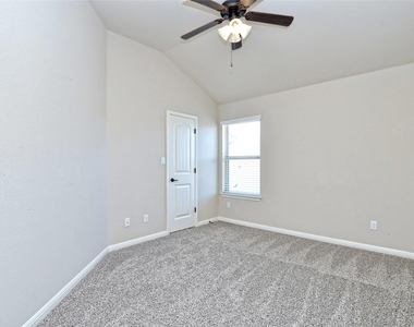 15205 Joseph Dr - Photo Thumbnail 23