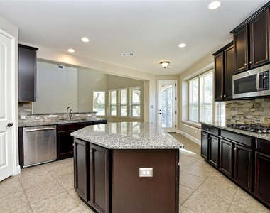 15205 Joseph Dr - Photo Thumbnail 11
