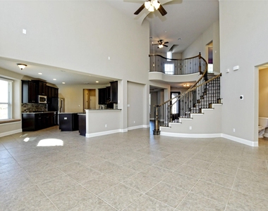 15205 Joseph Dr - Photo Thumbnail 8