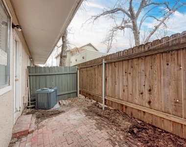 1010 W 23rd St - Photo Thumbnail 17