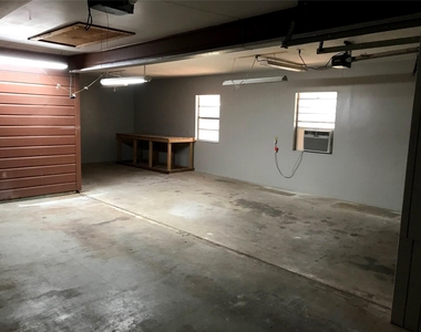 215 Flamingo Cir - Photo Thumbnail 3