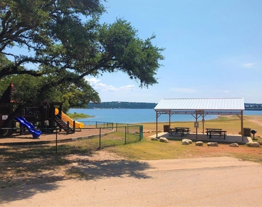8116 Bronco Ln - Photo Thumbnail 27